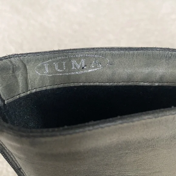 Boots - Picture 2 of 8